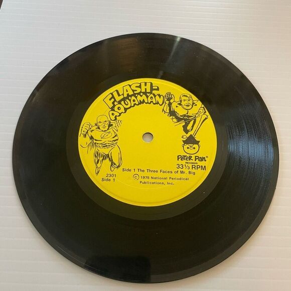 The Flash and Aquaman Vintage 45” Record! Rare! 1975. Peter Pan Industries. - Picture 3 of 6